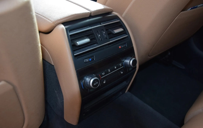 BMW Seria 7 cena 74500 przebieg: 271000, rok produkcji 2014 z Olsztyn małe 562